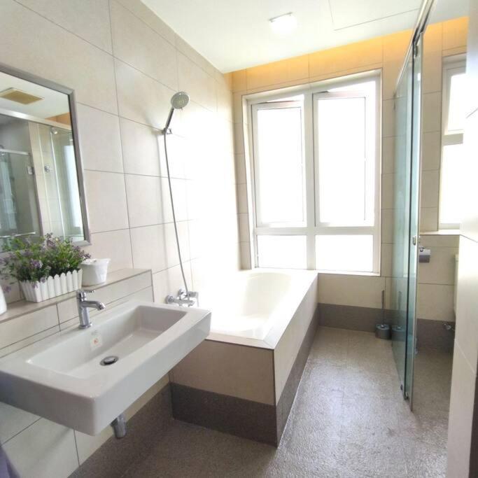 Octagon Premium Ipoh Town Center 2Br 101 By Grab A Stay Экстерьер фото